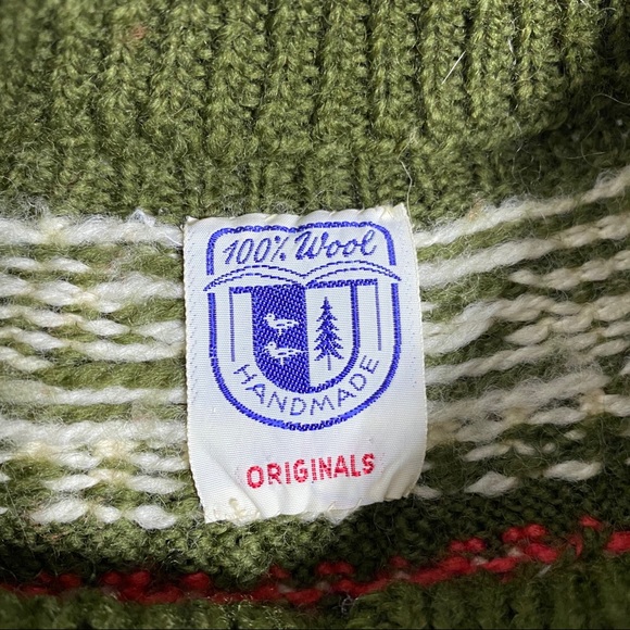 VTG Handmade Wool Knit Nordic Fair Isle Cardigan - Picture 9 of 14